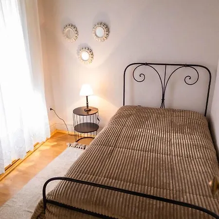 Casa Da Praca De * Murça