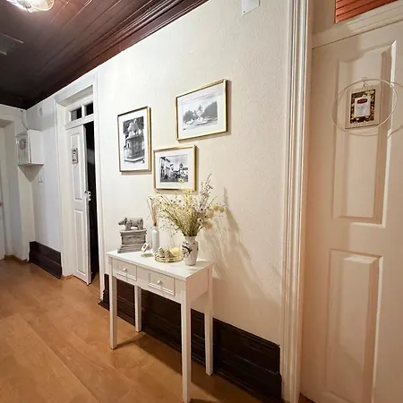 Casa Da Praca De