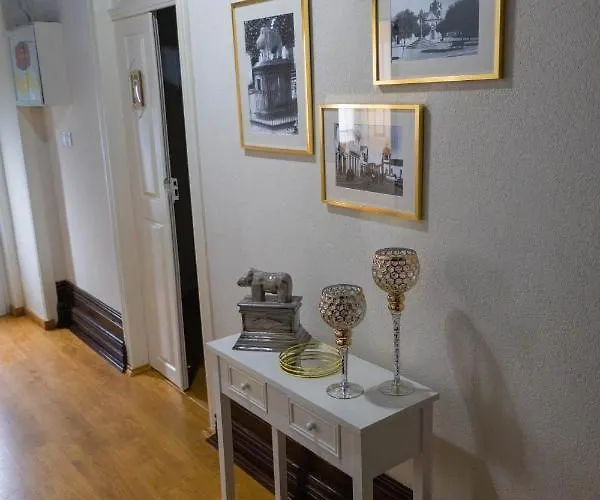 Casa Da Praca De Murça